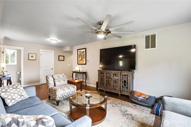 1332 Bulman Road SE, Port Orchard, WA 98366