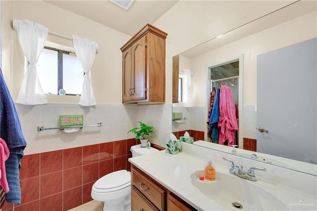 2102 W Mimosa Drive, Weslaco, TX 78596