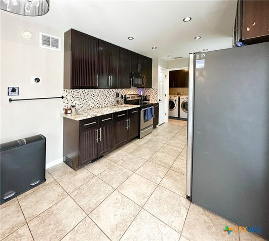 1106 Bowen Avenue, Copperas Cove, TX 76522