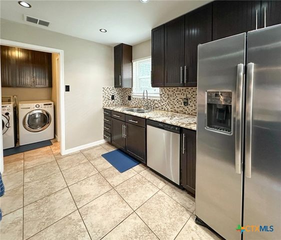 1106 Bowen Avenue, Copperas Cove, TX 76522