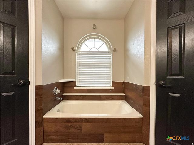 1106 Bowen Avenue, Copperas Cove, TX 76522