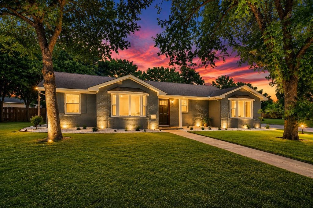 702 Austrian Road, Grand Prairie, TX 75050