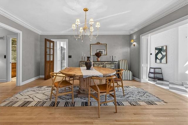 5353 Sunset Drive, Kansas City, MO 64112