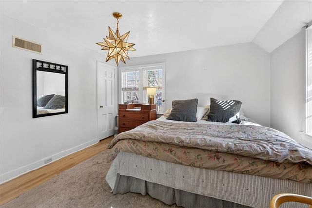 5353 Sunset Drive, Kansas City, MO 64112