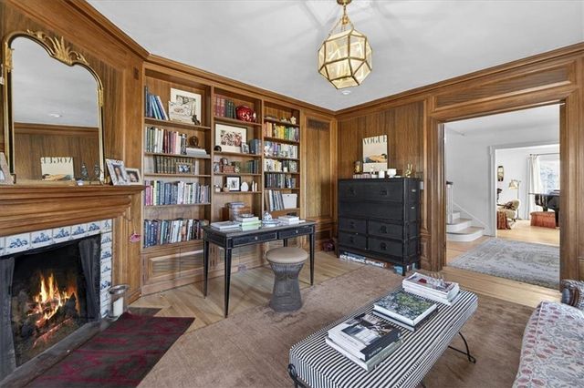 5353 Sunset Drive, Kansas City, MO 64112