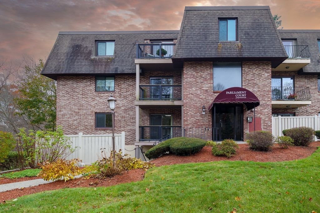 59 School Street 14, Northborough, MA 01532