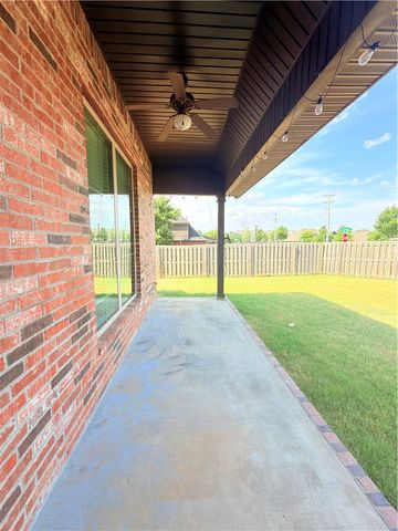 4201 Layton Road, Bentonville, AR 72713