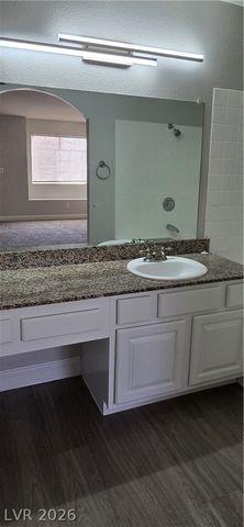 6500 West LAKE MEAD BL Boulevard 204, Las Vegas, NV 89108