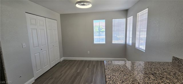 6500 West LAKE MEAD BL Boulevard 204, Las Vegas, NV 89108