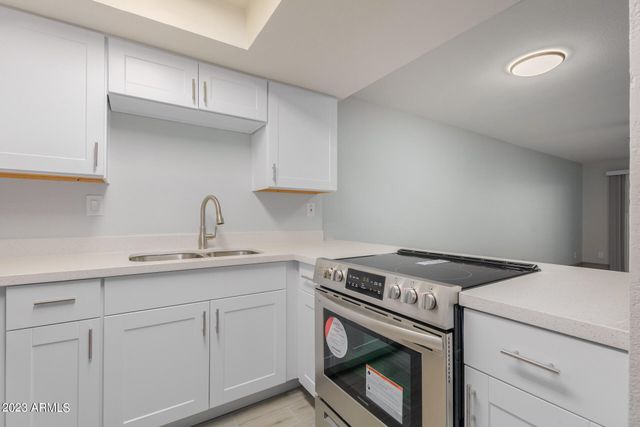 11040 N 28TH Drive 130, Phoenix, AZ 85029