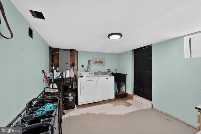 352 S READING AVE, Boyertown, PA 19512
