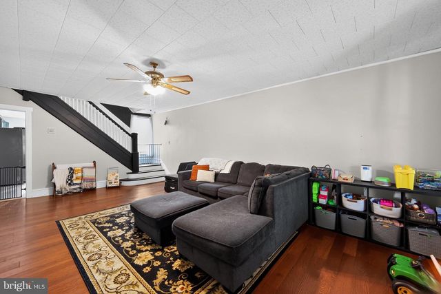 352 S READING AVE, Boyertown, PA 19512