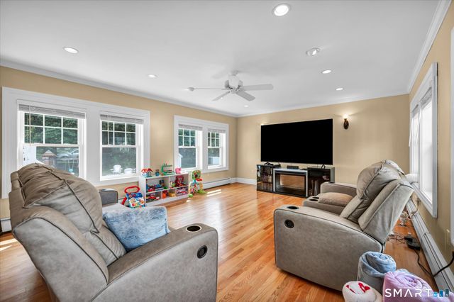 32 Franklin Road, Cromwell, CT 06416