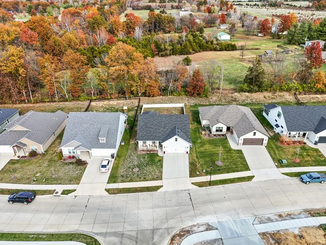 5901 HUNTINGTON CT, Columbia, MO 65201