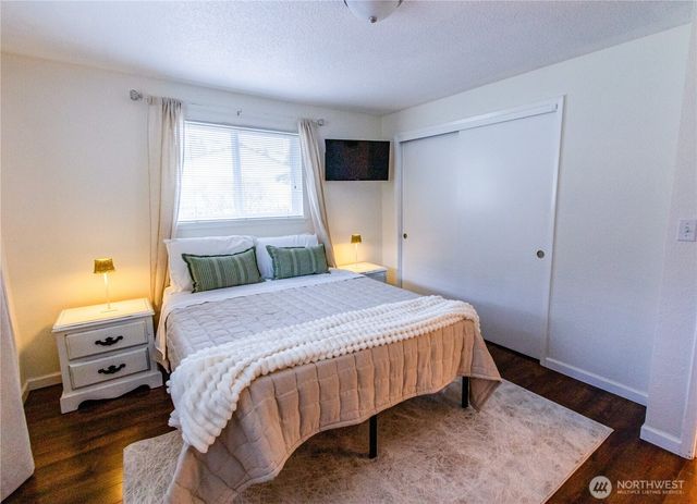 10201 SW 120th Street, Lakewood, WA 98498