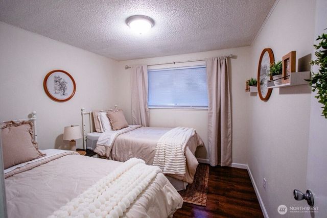 10201 SW 120th Street, Lakewood, WA 98498