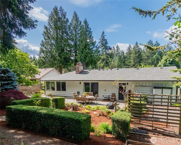 10201 SW 120th Street, Lakewood, WA 98498
