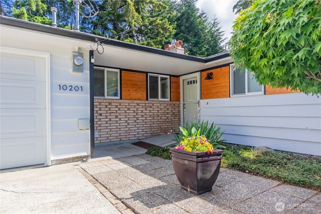10201 SW 120th Street, Lakewood, WA 98498