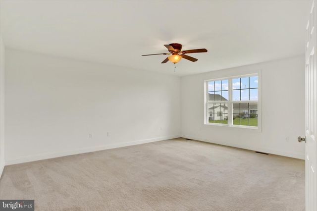 43 DANBURY DR, Mechanicsburg, PA 17050