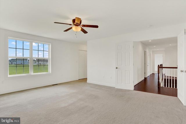 43 DANBURY DR, Mechanicsburg, PA 17050