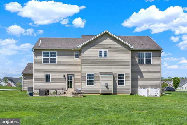 43 DANBURY DR, Mechanicsburg, PA 17050