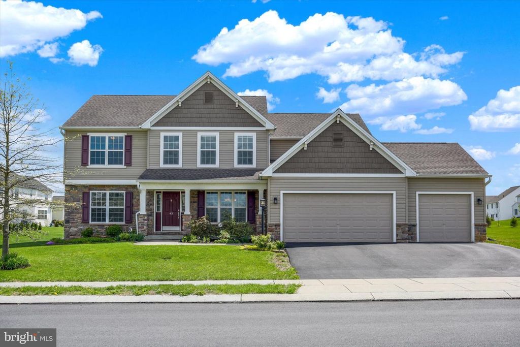 43 DANBURY DR, Mechanicsburg, PA 17050