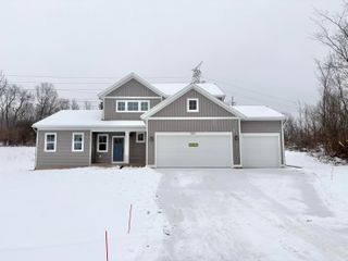 5871 Valley Point Drive SE, Caledonia, MI 49316