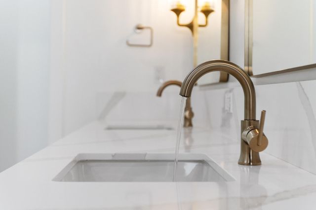 3136 E Beech Court, Visalia, CA 93292