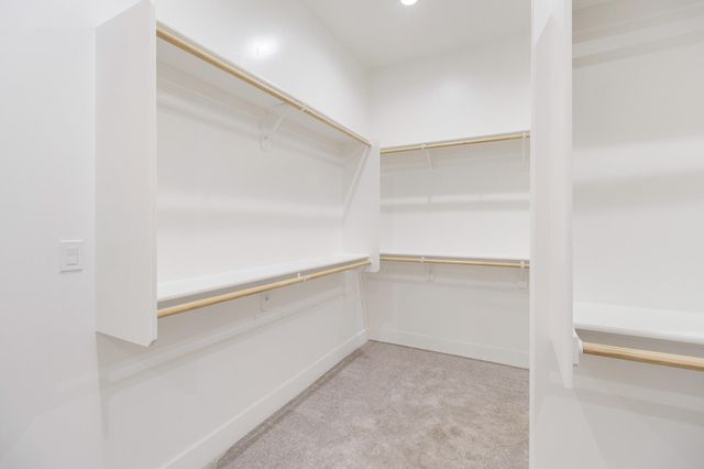 3136 E Beech Court, Visalia, CA 93292