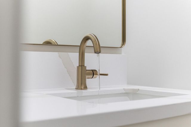 3136 E Beech Court, Visalia, CA 93292