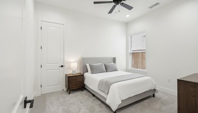 3136 E Beech Court, Visalia, CA 93292