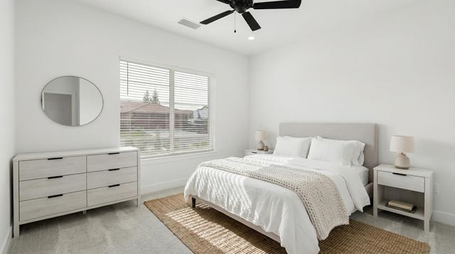 3136 E Beech Court, Visalia, CA 93292