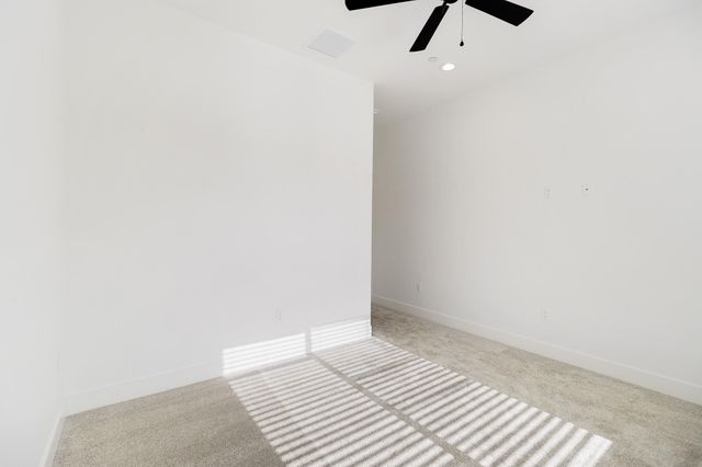 3136 E Beech Court, Visalia, CA 93292