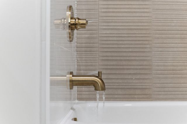 3136 E Beech Court, Visalia, CA 93292