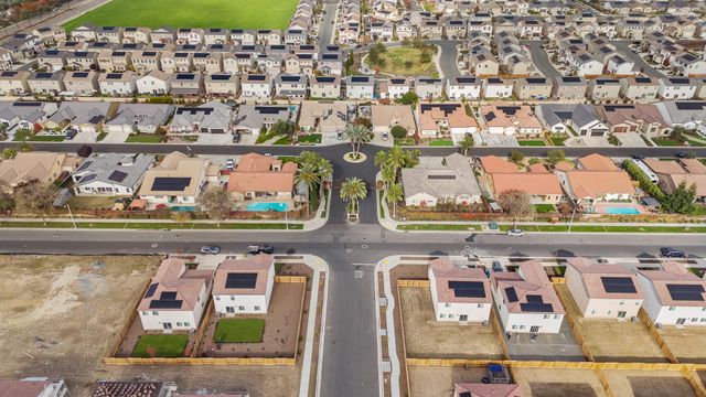 3136 E Beech Court, Visalia, CA 93292