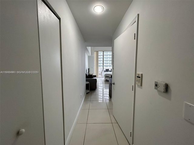 1750 N Bayshore Dr 1106, Miami, FL 33132