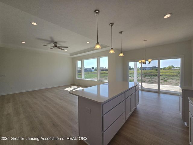 2920 Boulder Crk Drive, St. Johns, MI 48879