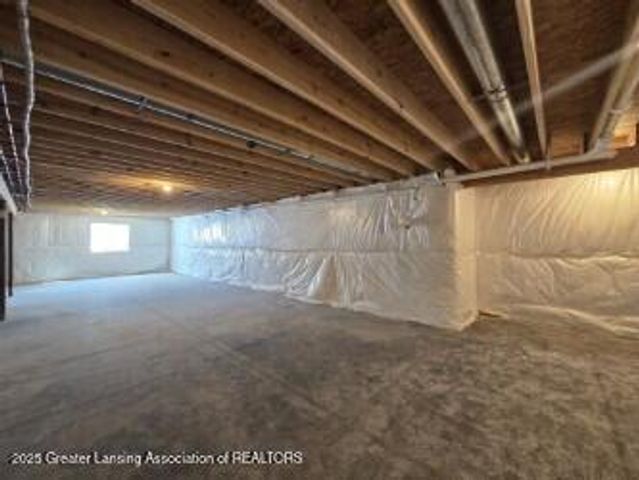 2920 Boulder Crk Drive, St. Johns, MI 48879