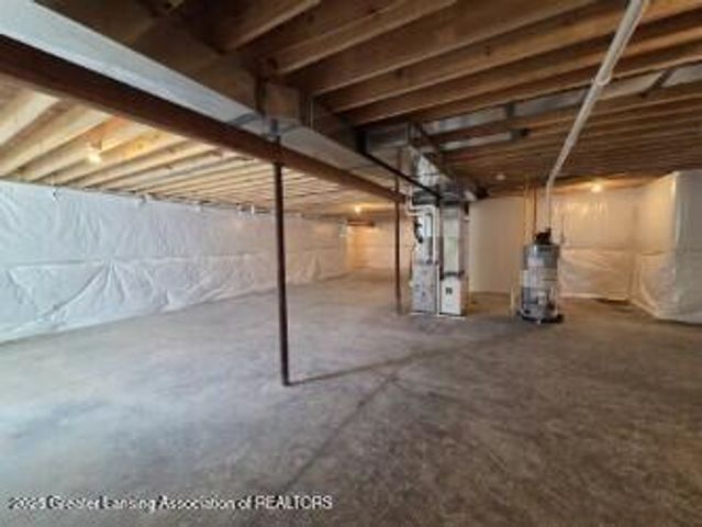 2920 Boulder Crk Drive, St. Johns, MI 48879