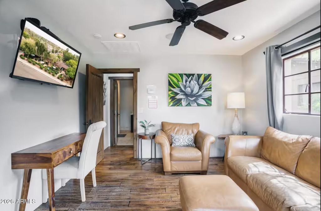 6961 E 1st Street 2, Scottsdale, AZ 85251