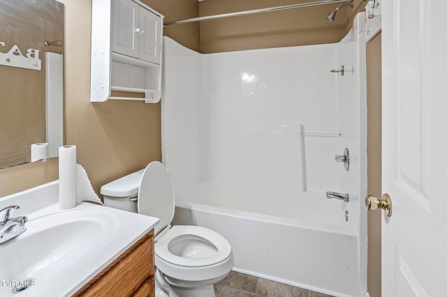 660 Beaverview Drive 660, Bristol, VA 24201
