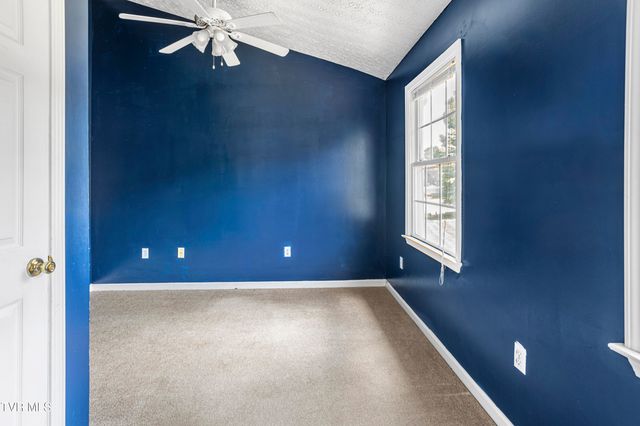 660 Beaverview Drive 660, Bristol, VA 24201