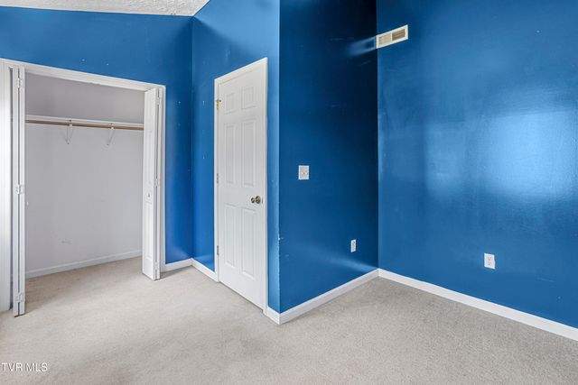 660 Beaverview Drive 660, Bristol, VA 24201