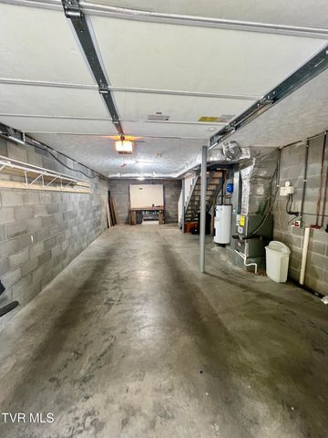 660 Beaverview Drive 660, Bristol, VA 24201