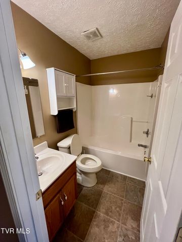 660 Beaverview Drive 660, Bristol, VA 24201