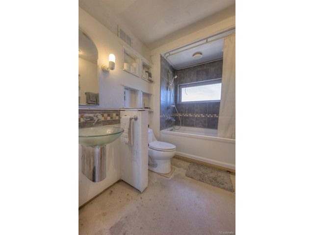 6592 Slegers Rd, Fort Garland, CO 81133