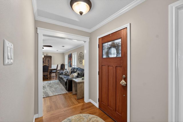 310 Pinemont Drive, Sour Lake, TX 77659