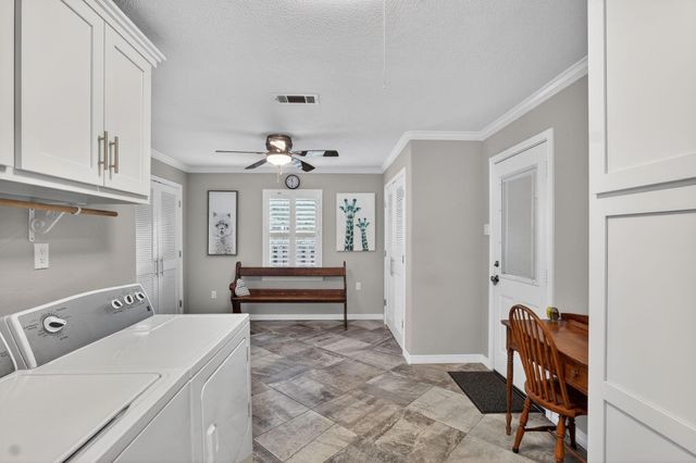 310 Pinemont Drive, Sour Lake, TX 77659