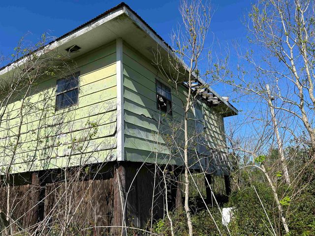 130 Bethany Ln, Montegut, LA 70377