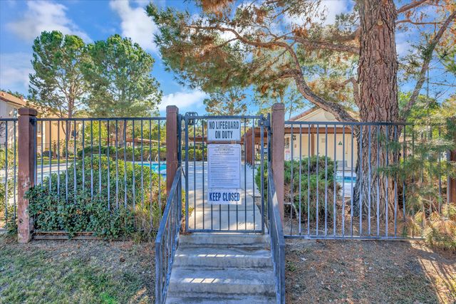 2554 Olive Drive 190, Palmdale, CA 93550